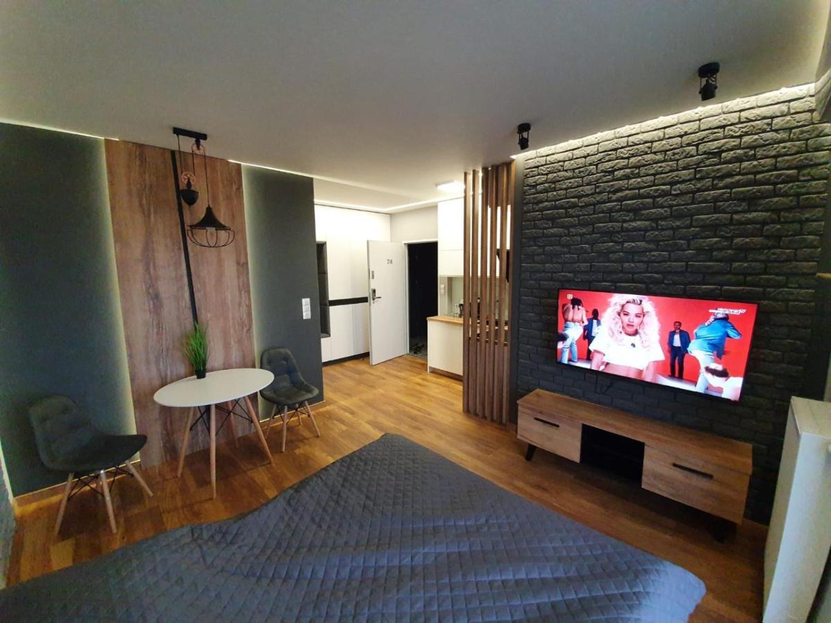 Nowe Apartamenty Ilawa Odnowiciela Z Klimatyzacja Exterior photo
