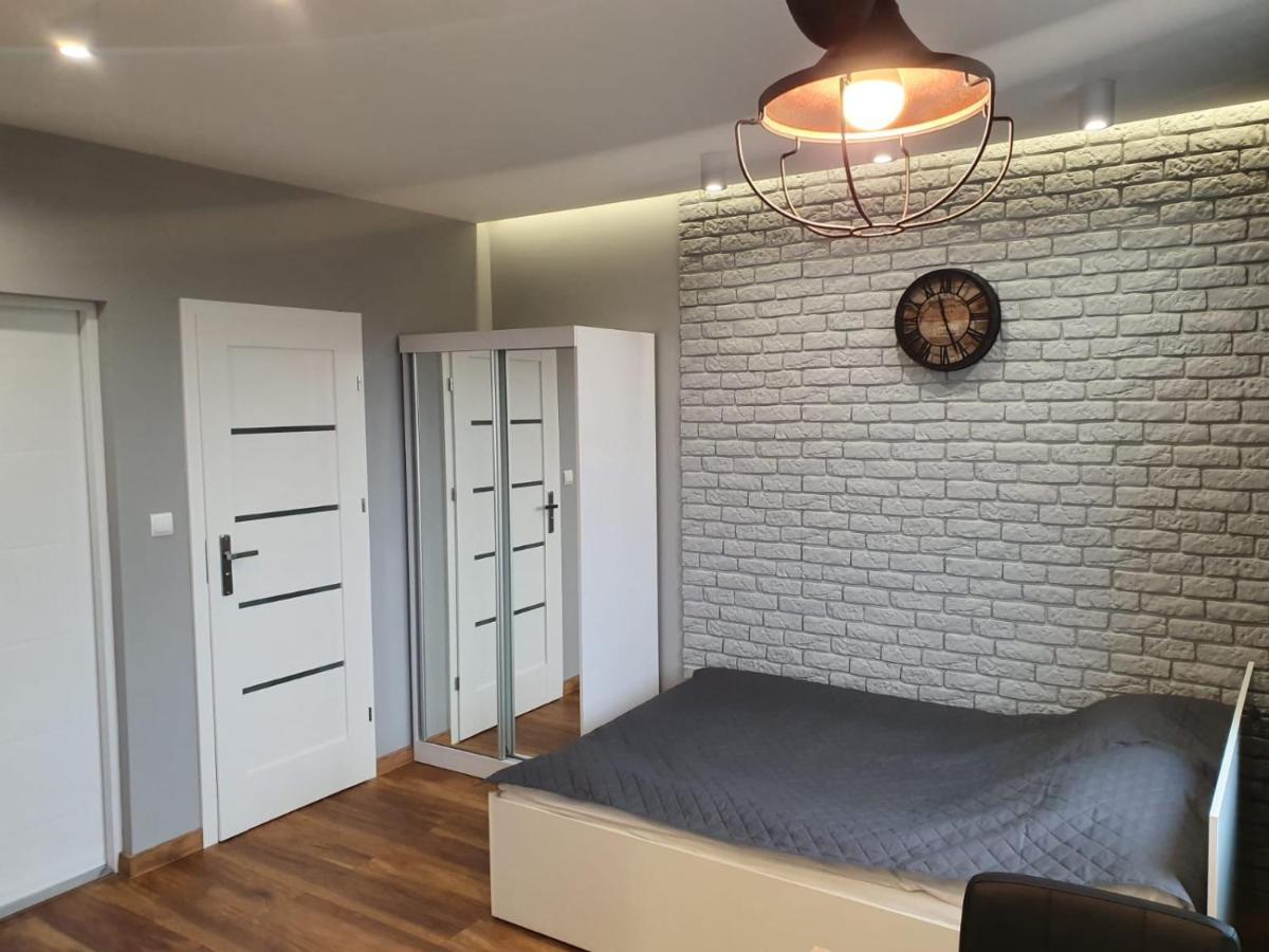 Nowe Apartamenty Ilawa Odnowiciela Z Klimatyzacja Exterior photo